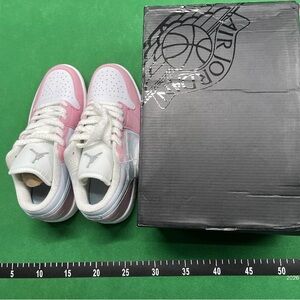 Jordan Air Jordan 1 Low SE Blue and White